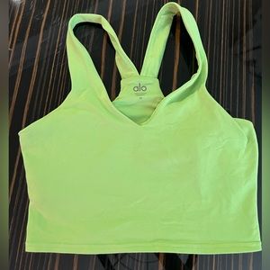 Alo green sports bra never worn size M